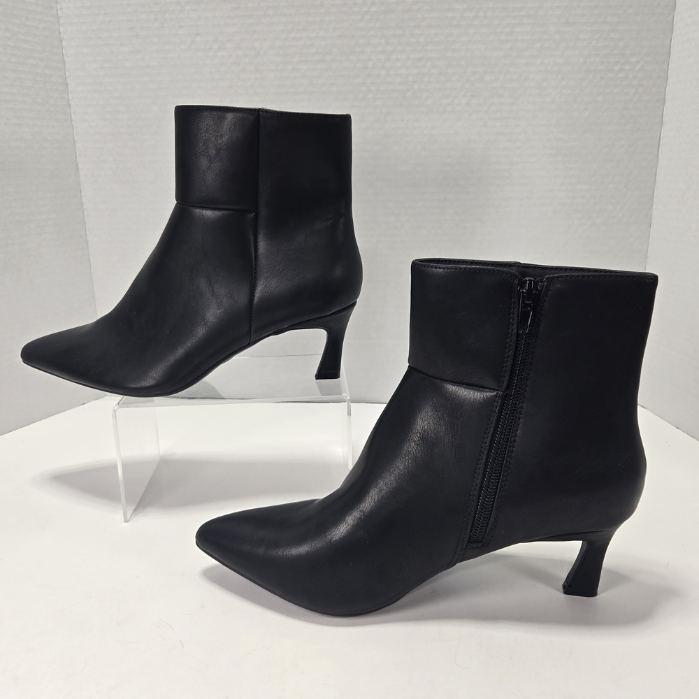 *NEW* Madden Girl Stormy Black Zippered Kitten Heel Ankle Booties Size 6 1/2 6.5
